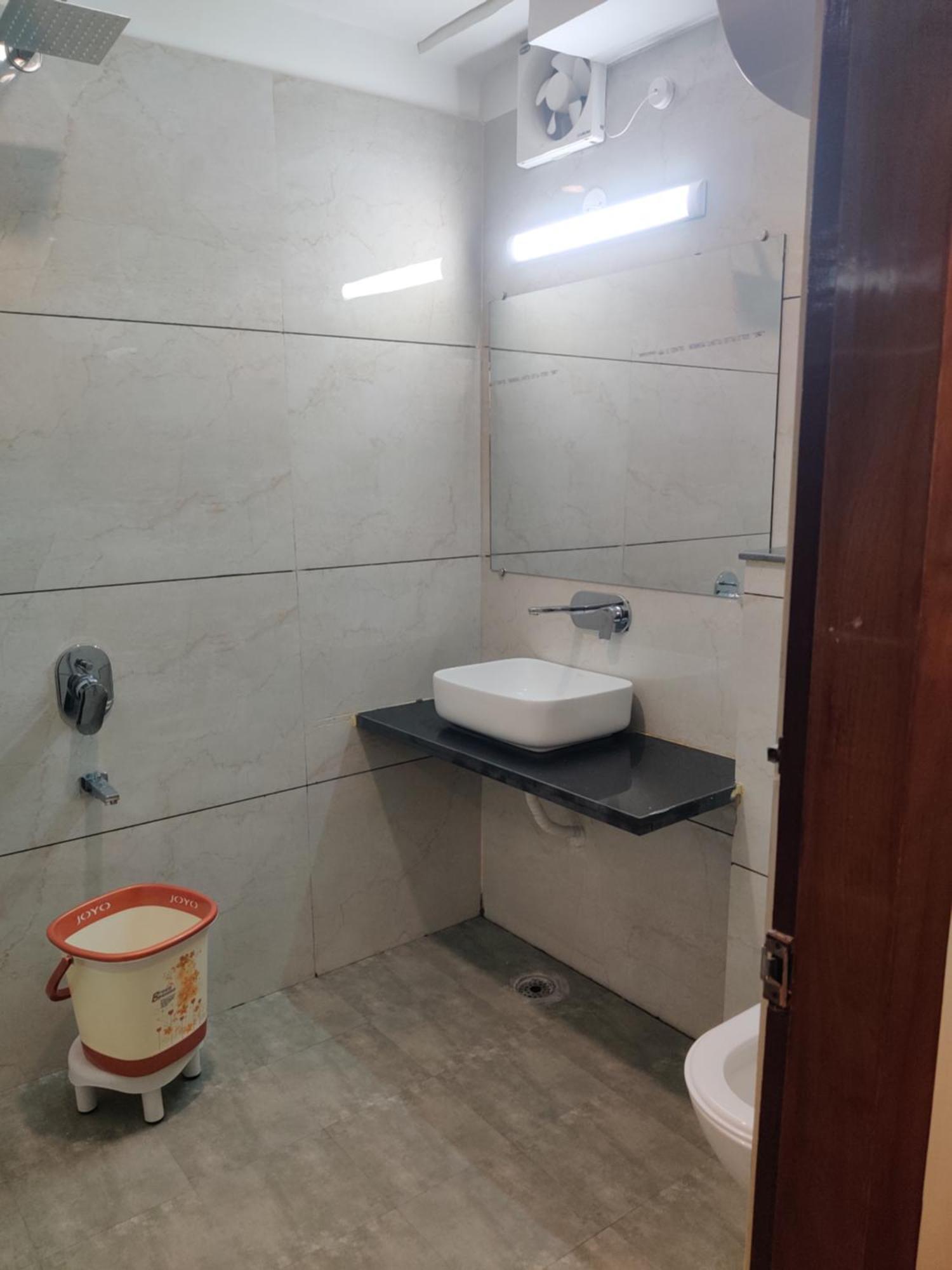 Hotel Hv Nāhan Rom bilde